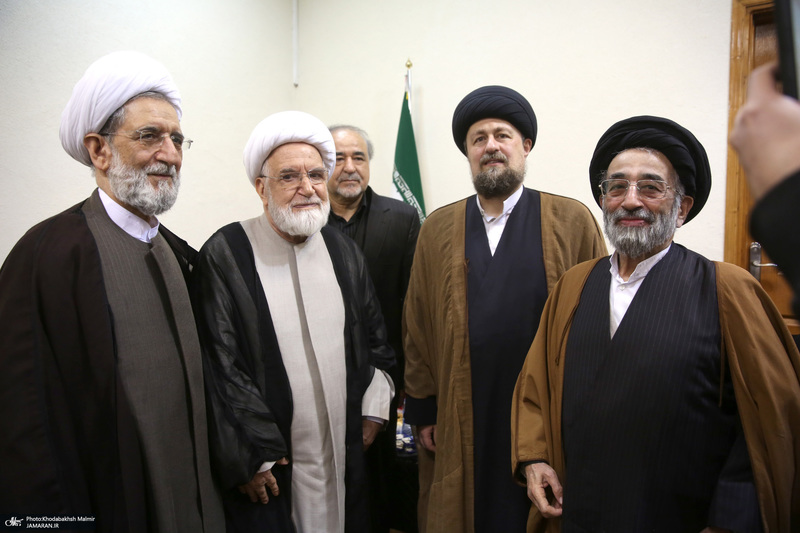 دیدار مهدی کروبی با سید حسن خمینی و جمعی از فعالان سیاسی