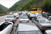 ترافیک در مسیر برگشت جاده هراز به تهران سنگین است