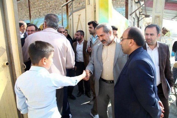 بازدید معاونان استاندار آذربایجان غربی از روند بازسازی مدرسه «راه شهدا»
