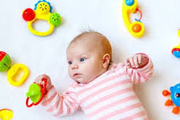 لوله بازی یا تلفن بازی سرگرمی ای برای پرورش شنوایی نوزاد