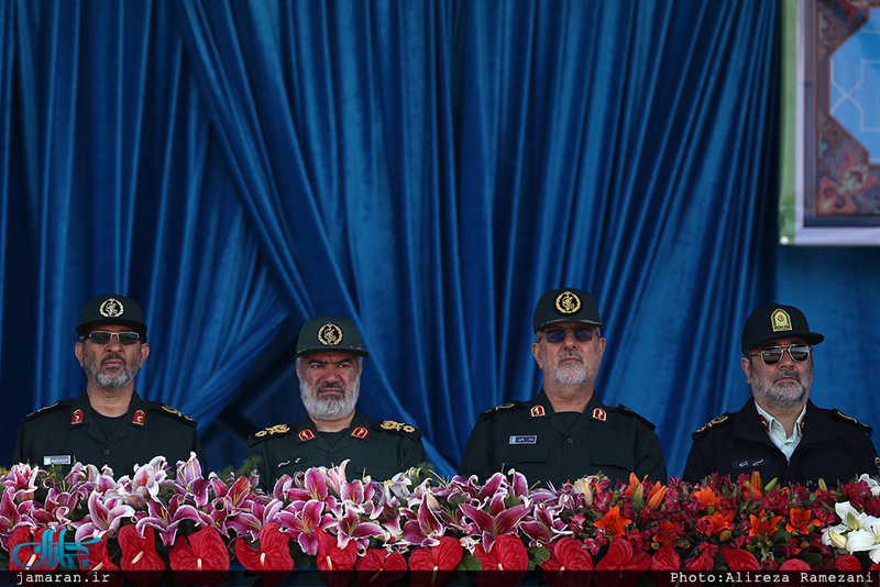 مراسم رژه روز ارتش در جوار حرم مطهر امام خمینی(س)-2