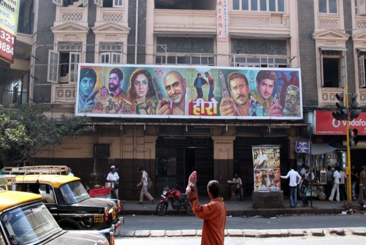 کرونا فیلمبرداری پروژه‌های سینمایی هند را متوقف کرد