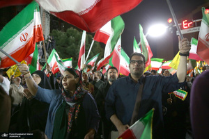 چهل و چهارمین شب اجتماع پرشور مردم در صادقیه