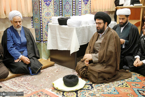 عمامه گذاری طلاب در روز عید مبعث توسط مراجع عظام تقلید‎‎