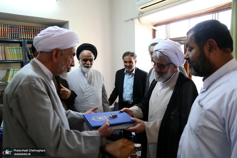 تجلیل از خدمات حجت الاسلام والمسلمین احمد احمدی خمینی