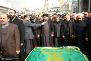 مراسم پر حزن و اندوه تشییع چندتن از شهدای سانحه هواپیمای اوکراینی در امامزاده صالح(ع) تجریش