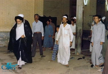 امام پس از ورود به نجف با کدام مراجع ملاقات کردند؟