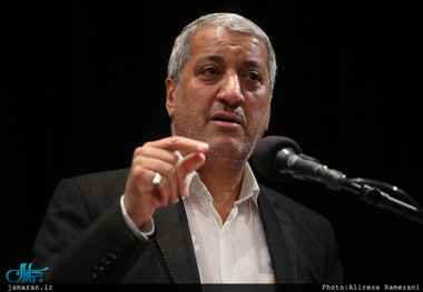 دو عضو مجمع معتقد بودند احمدی نژاد وابسته است/ اگر اجازه بدهند خاتمی در ورزشگاه شیرودی سخنرانی کند جای سوزن انداختن نخواهد بود/ به روحانی گفتند درباره دولت احمدی نژاد افشاگری نکند/ سقوط دلار از سقوط خرمشهر مهم‌تر است