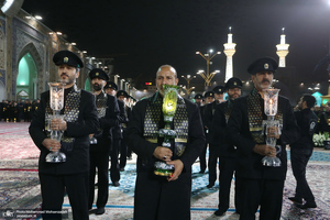 آئین خطبه خوانی شب شهادت امام رضا (ع) در حرم مطهر رضوی