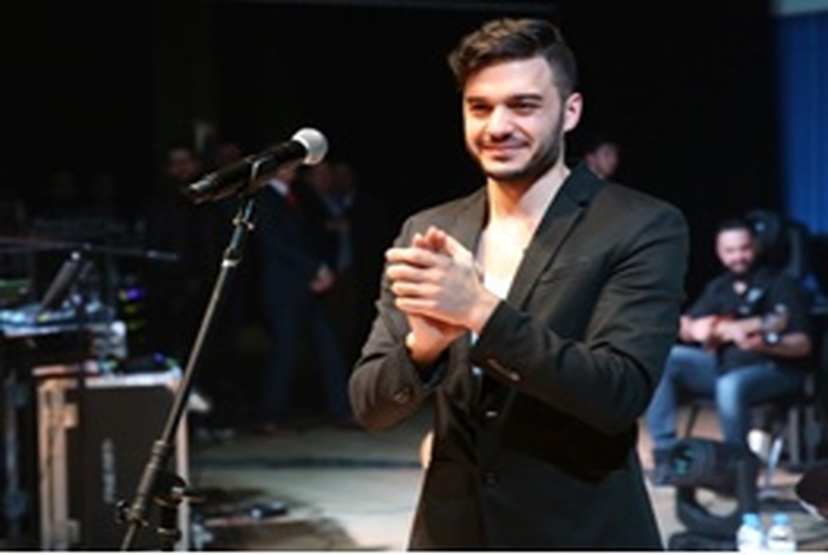 مدیر برنامه خواننده معروف ترکیه ای: کنسرت در کیش برگزار می شود