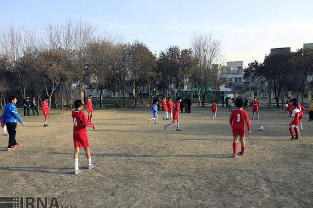 مسابقات فوتبال خیابانی و محله ای در کشور برگزار می شود