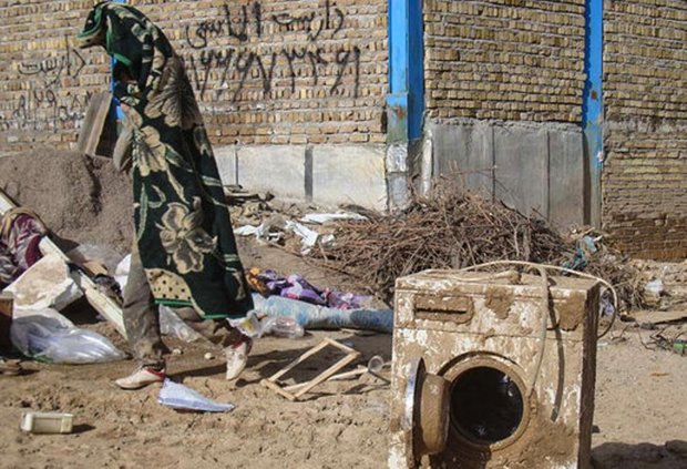 تکنسین های کردستانی 106 دستگاه لوازم خانگی سیل زدگان را تعمیر کردند