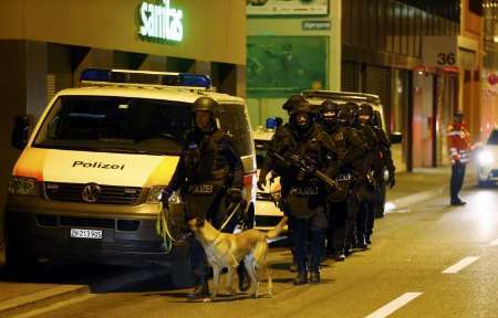 جستجوی خانه به خانه پلیس سوئیس برای دستگیری دو مظنون تروریستی