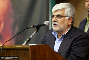 دیدار جمعی از پیشکسوتان ورزش کشور با سید حسن خمینی
