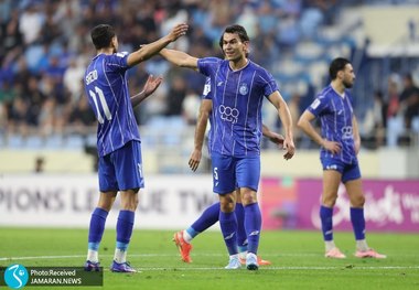 جدایی فوری ستاره ازبک استقلال در گرو تصمیم فیفا