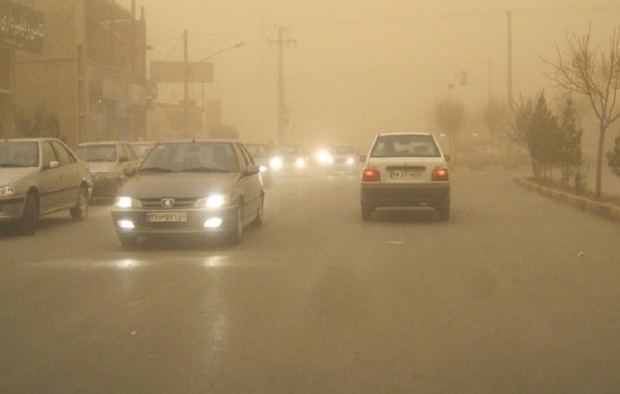 سالانه 60هزار تن گرد و غبار بر شهر 15هکتاری یزد فرو می ریزد
