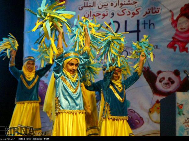 کودکان ملایری همراه جشنواره بین المللی تئاتر کودک همدان