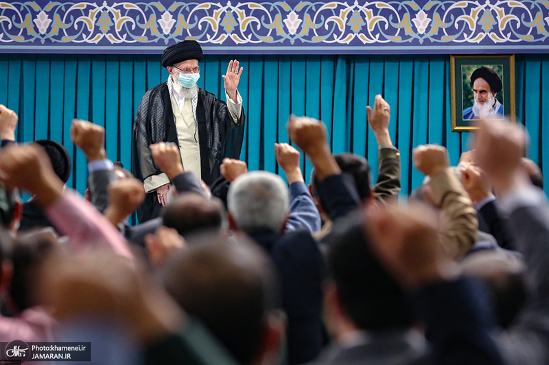 دیدار دست‌اندرکاران کنگره شهدای استان قم با رهبر معظم انقلاب