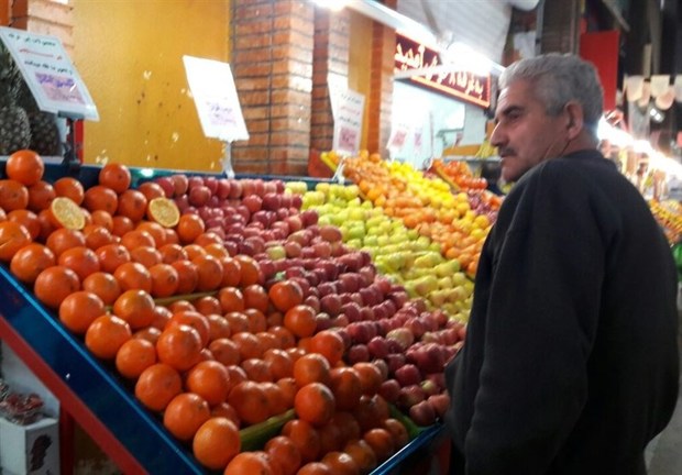 کاهش سهمیه دولتی میوه، رونق بازار شب عید