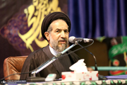 ابوترابی فرد، امام جمعه موقت تهران: سمت های کلیدی در کشور را باید به دست کسانی بسپاریم که امین باشند