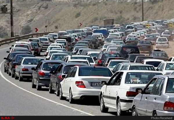 ترافیک نیمه سنگین در آزادراه کرج-تهران  بارش پراکنده باران در استان مازندران
