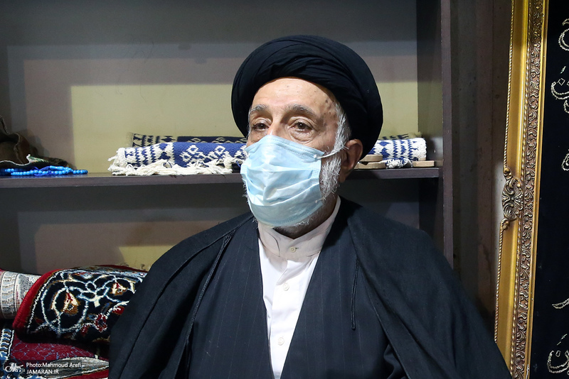 مراسم وداع با پیکر حجت الاسلام و المسلمین سید محمود دعایی در حسینیه جماران -1