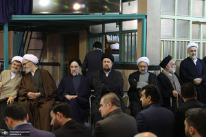 مراسم تشییع آیت الله رحمت (ره) از حسینیه جماران -1