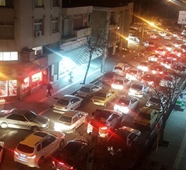 عکس  ادامه معضل ترافیک در محدوده مرکزی ارومیه و نیاز به چاره‌اندیشی مسئولان