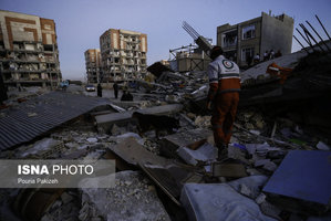 تصاویری از مناطق زلزله زده در سنندج و سر پل‌ذهاب