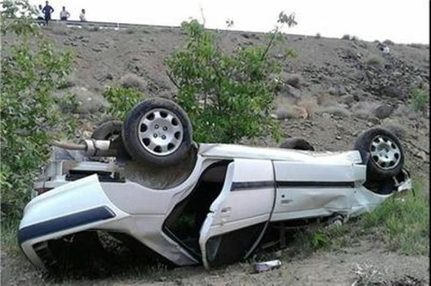 واژگونی خودرو در محور اصفهان - نطنز 2 کشته برجا گذاشت