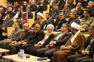 نشست مدیران و اعضای شورای ادارای استان مرکزی در بیت تاریخی امام خمینی (س)