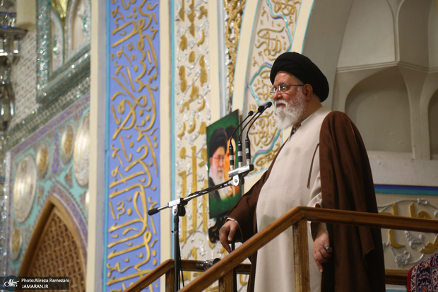 علم الهدی: بزرگترین عامل از بین برنده معیشت خانواده این است که به‌محض اینکه بر حقوق افزوده می‌شود، خانواده سطح هزینه را به همان میزان بالا می برد