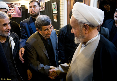 تقلیل گفتمان انقلاب! باچه قیمتی؟