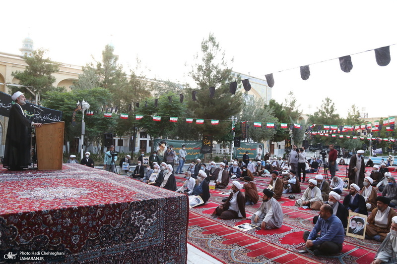 مراسم بزرگداشت حضرت امام خمینی(س) در مدرسه فیضیه قم