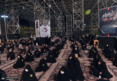 عزاداری شب پنجم محرم در حرم مطهر امام خمینی(س)