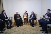 رئیس‌جمهور روحانی: همکاری کشورهای اسلامی برای مبارزه با خشونت و تروریسم به نفع ثبات جهانی است/ ماهاتیر محمد: مالزی از توسعه و تقویت مناسبات با ایران بویژه در زمینه تجاری و سرمایه گذاری استقبال می کند