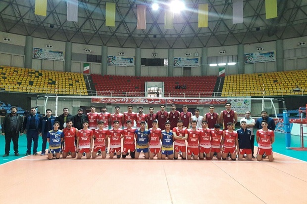 والیبالیست های نوجوان شهرداری ارومیه حریف دورنا نشدند