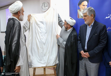 کمساری: اندیشه امام همچنان حرکت‌آفرین است و موج ایجاد می‌کند/ نتوانسته‌ایم در قالب امروز امام را ارائه دهیم