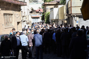 مراسم تشییع حجت الاسلام و المسلمین محتشمی پور در حسینیه جماران