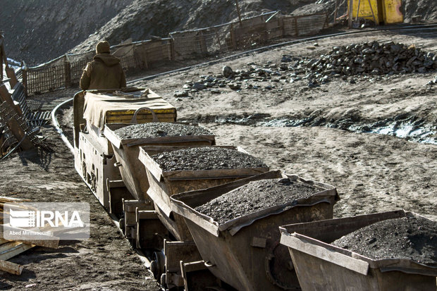 ۲۳۰ معدن غیرفلزی در استان سمنان فعال است