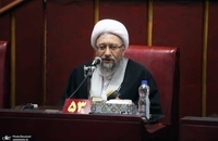 برگزاری هشتمين جلسه مجمع تشخيص مصلحت نظام در سال جاری به ریاست آملی لاریجانی و با حضور رئيس جمهور، رئيس قوه قضائيه و اکثر اعضای مجمع (4)