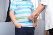 چرا کودکان دچار چاقی می‌شوند؟ 