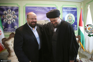 حضور سید حسن خمینی در دفتر نمایندگی جنبش مقاومت اسلامی فلسطین (حماس)