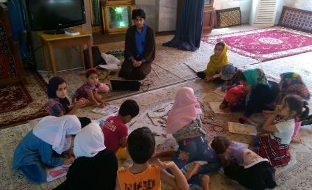 برگزاری آئین اختتامیه آموزش قرآن در مجتمع فرهنگی حضرت معصومه(س) در پره سر