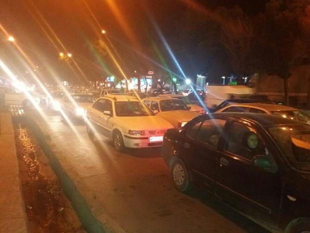 13 مصدوم بر اثر زلزله در ساوه  مردم ساوه و زرندیه شب را در خیابان گذراندند