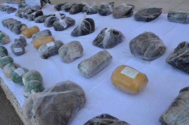 1.5 تن انواع مواد مخدر در مهرستان کشف شد