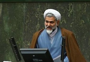 حبس و شلاق در انتظار کسانی که عمل چشم گربه ای و گوش الاغی می کنند 