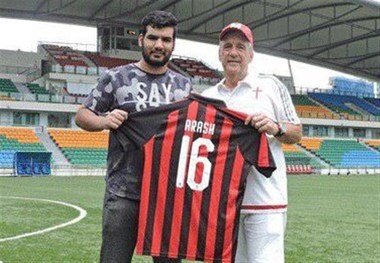 حضور مهاجم ایرانی در لیگ سنگاپور
