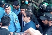 عمران خان به زندان برده شد + فیلم