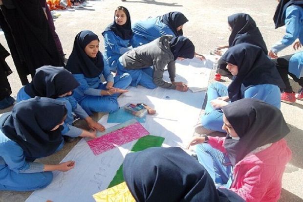 آغاز مسابقه نقاشی ۱۳ آبان در مدارس آستارا
